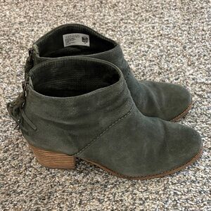 Toms Forest Suede Ankle Booties Size 8.5